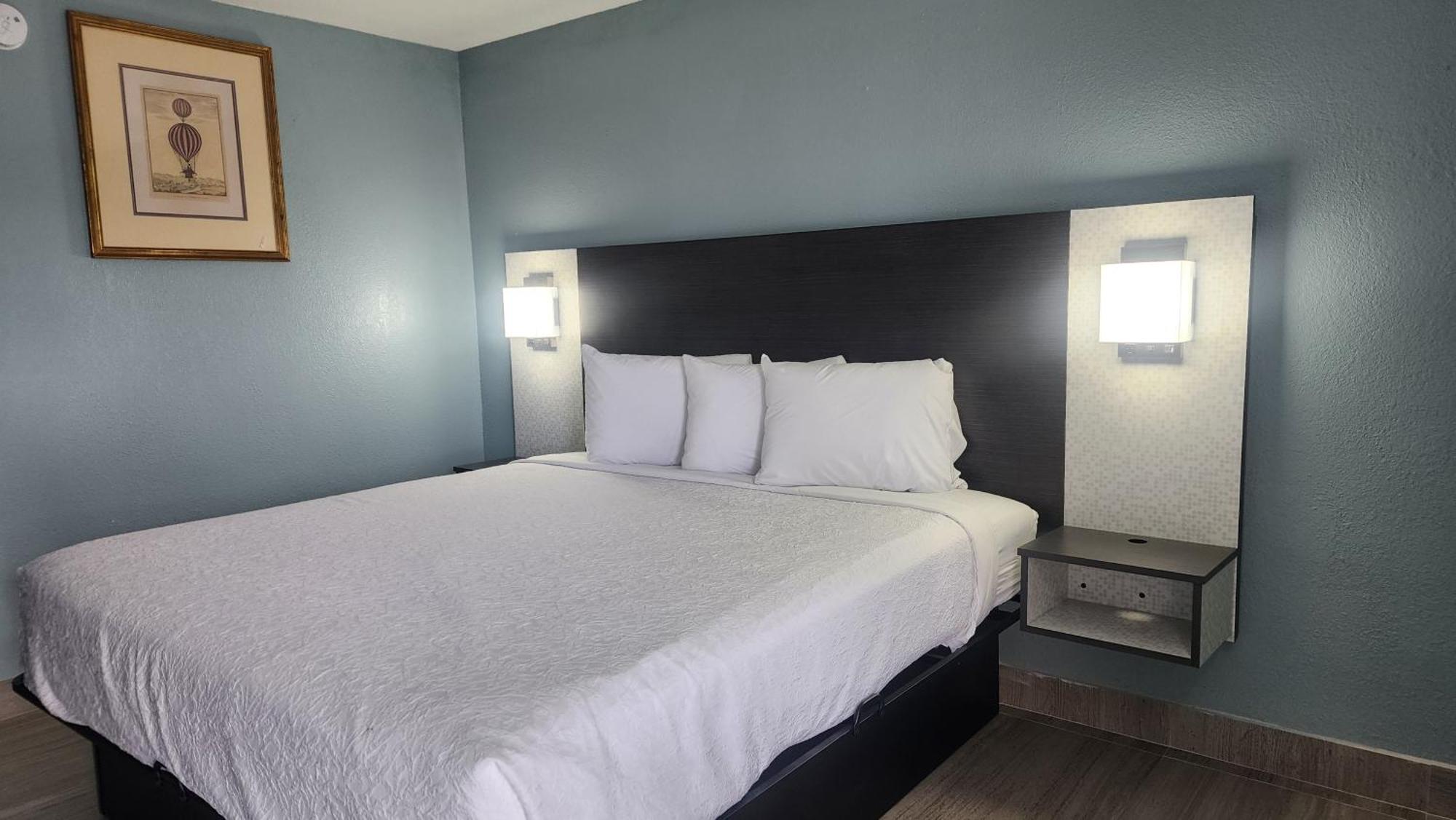 Lone Star Inn & Suites By Oyo Harlingen Tx Exteriör bild