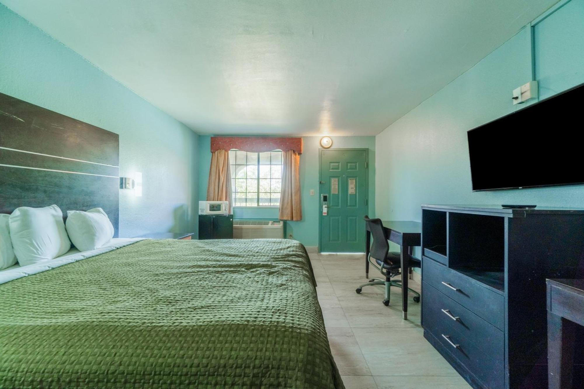 Lone Star Inn & Suites By Oyo Harlingen Tx Exteriör bild