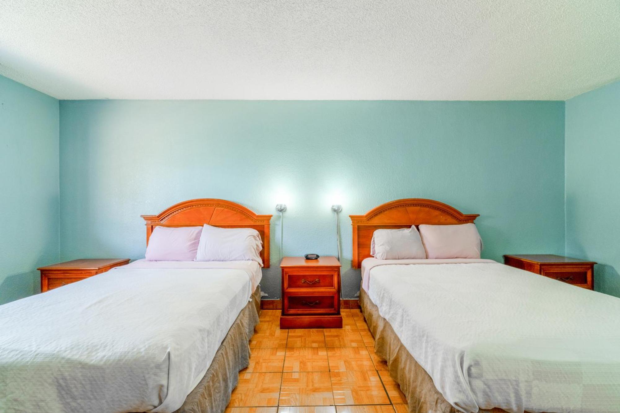Lone Star Inn & Suites By Oyo Harlingen Tx Exteriör bild