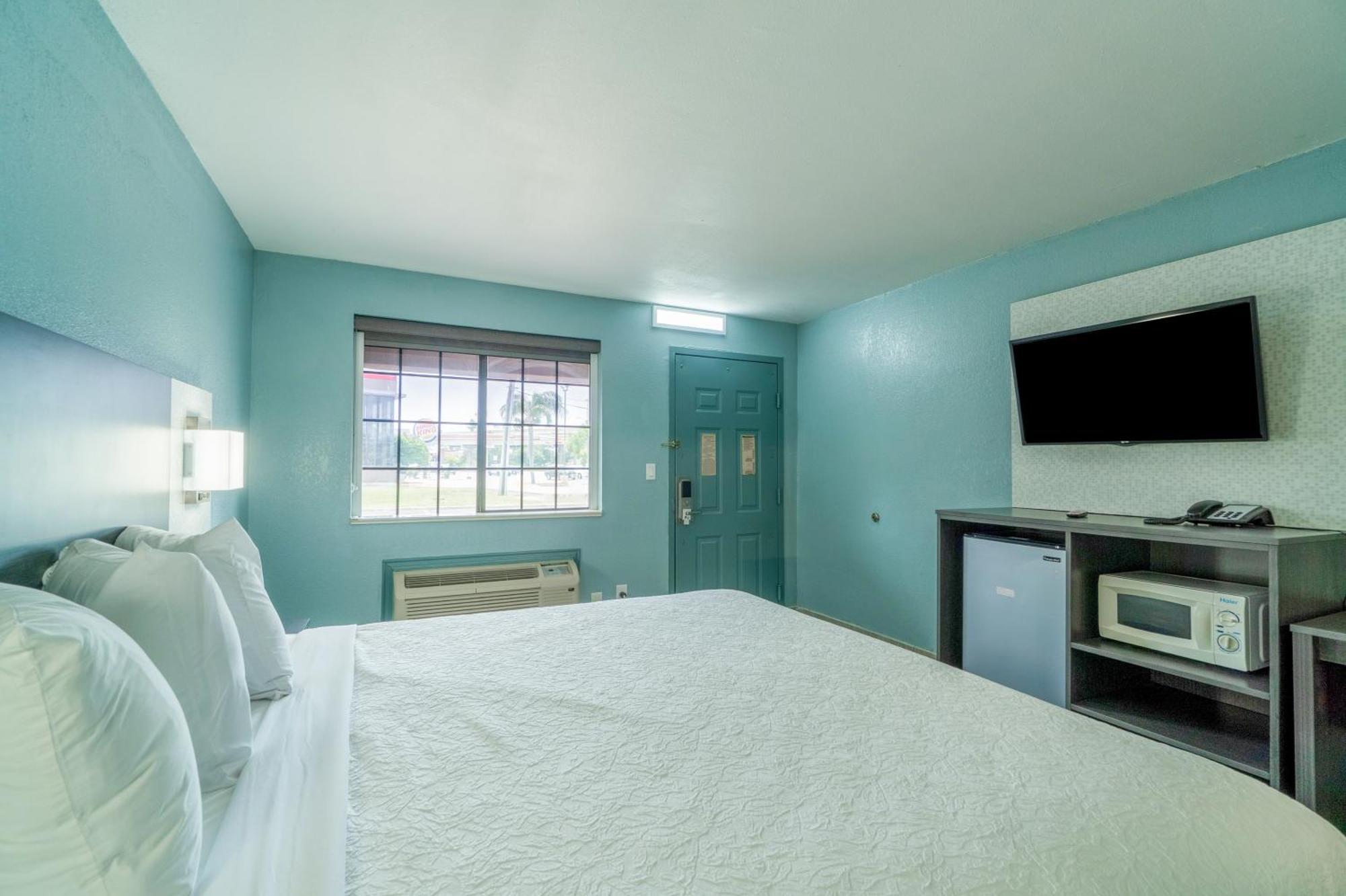 Lone Star Inn & Suites By Oyo Harlingen Tx Exteriör bild