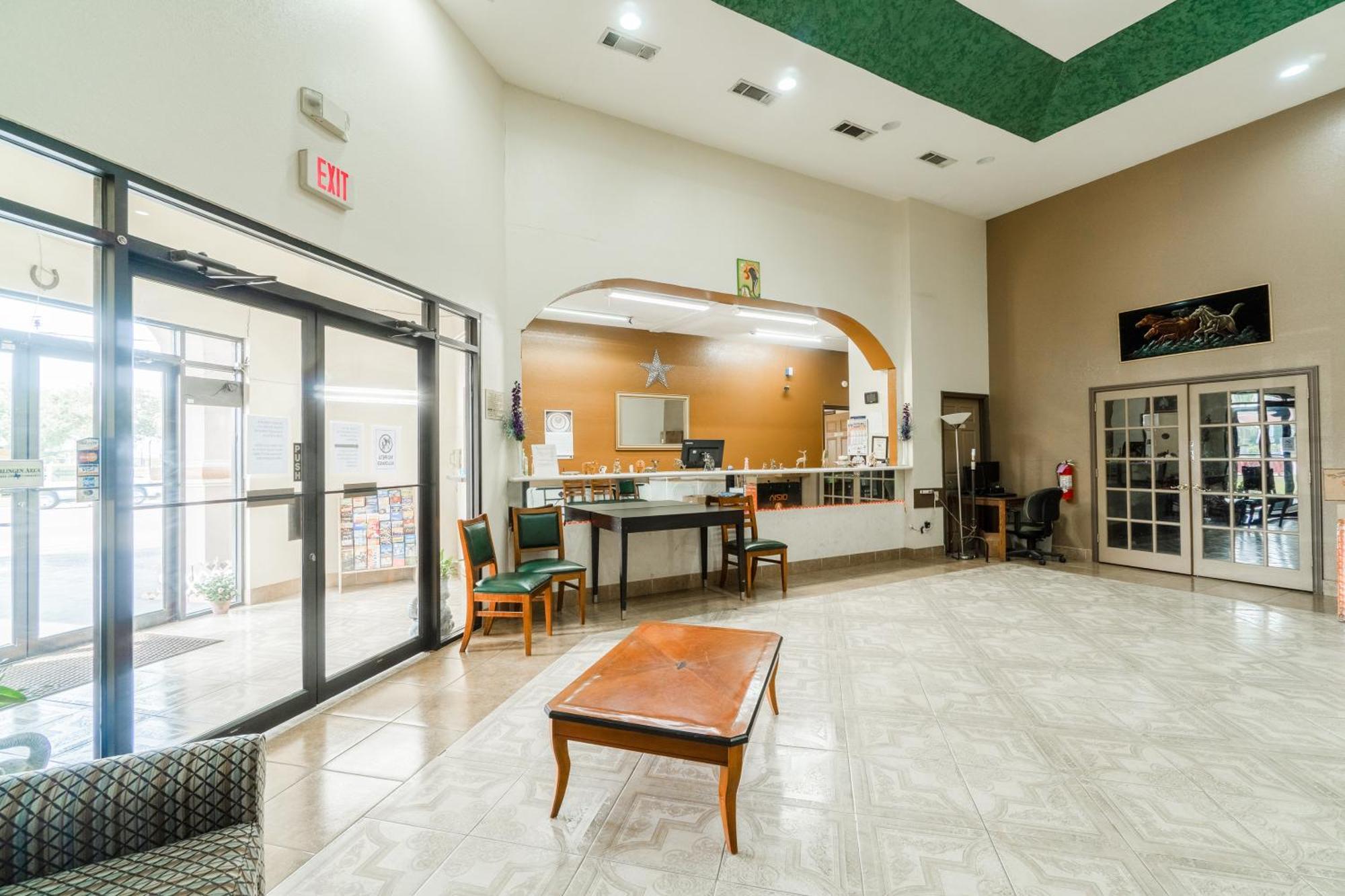 Lone Star Inn & Suites By Oyo Harlingen Tx Exteriör bild
