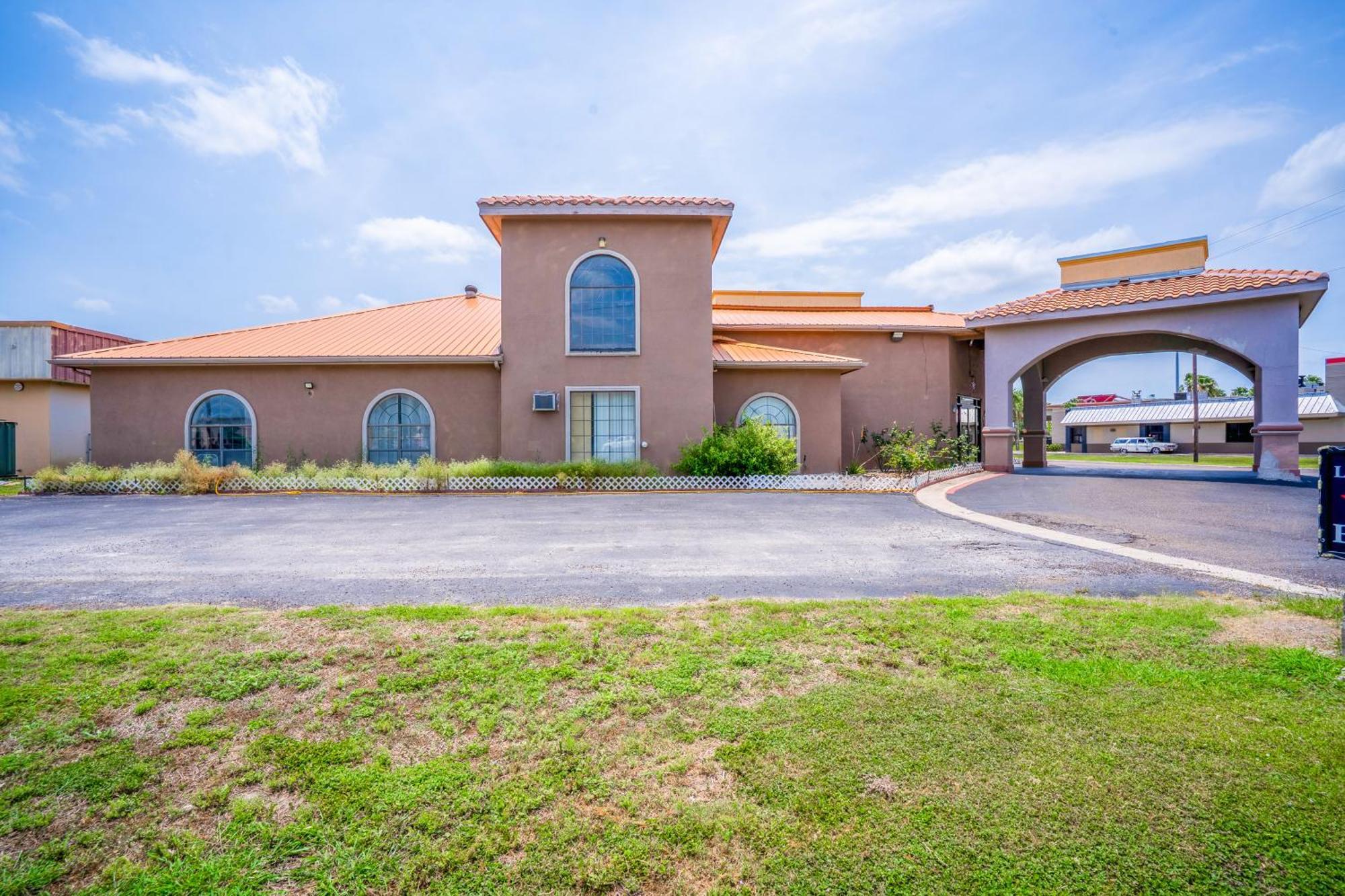 Lone Star Inn & Suites By Oyo Harlingen Tx Exteriör bild